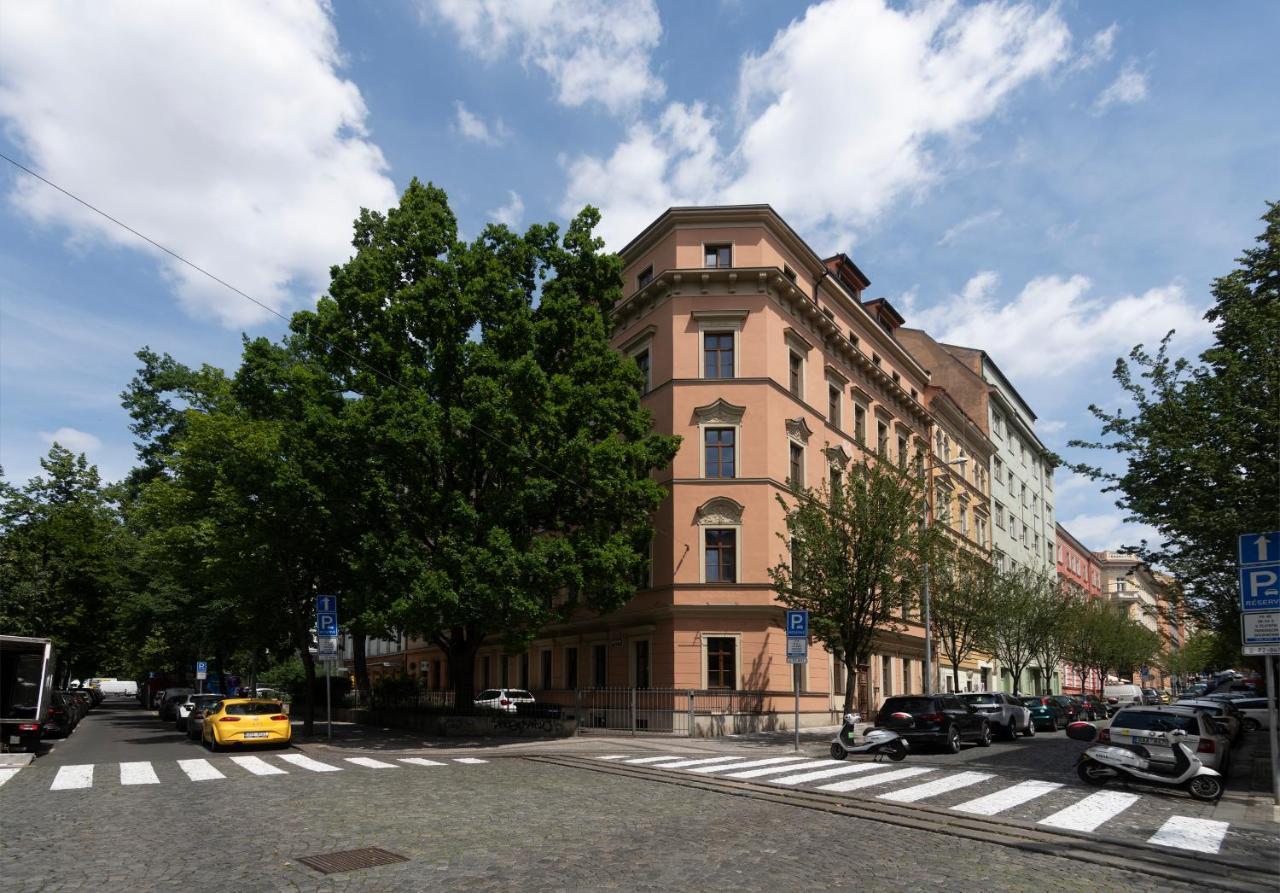 Bohemian Dreams Apartments And Suites By Dwellfort Praga Exterior foto