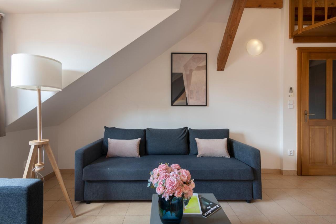 Bohemian Dreams Apartments And Suites By Dwellfort Praga Exterior foto