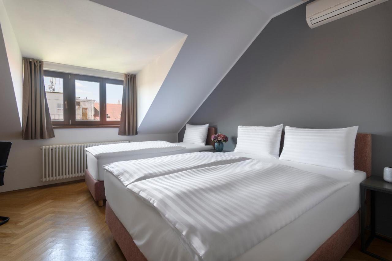 Bohemian Dreams Apartments And Suites By Dwellfort Praga Exterior foto