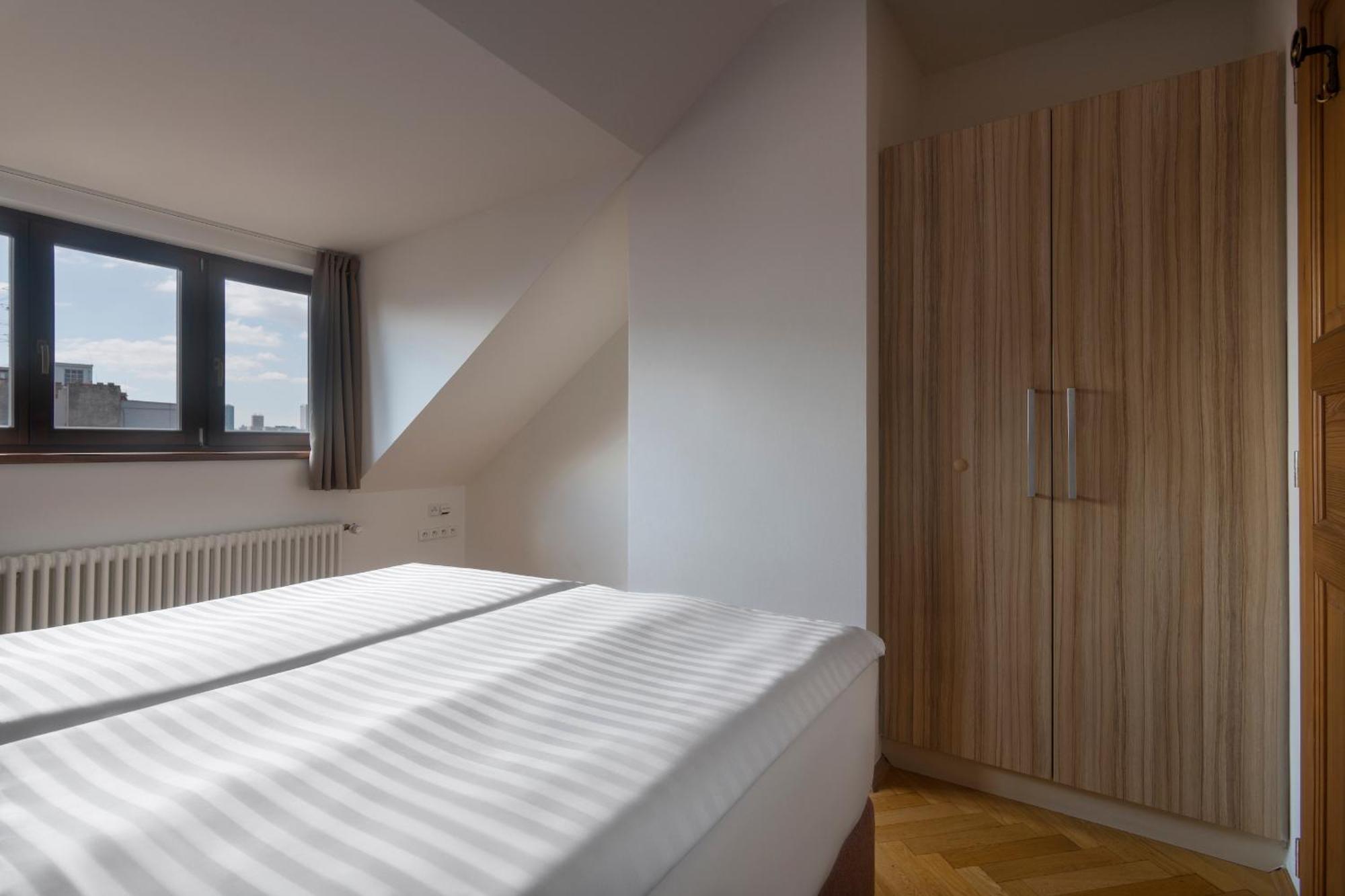 Bohemian Dreams Apartments And Suites By Dwellfort Praga Habitación foto